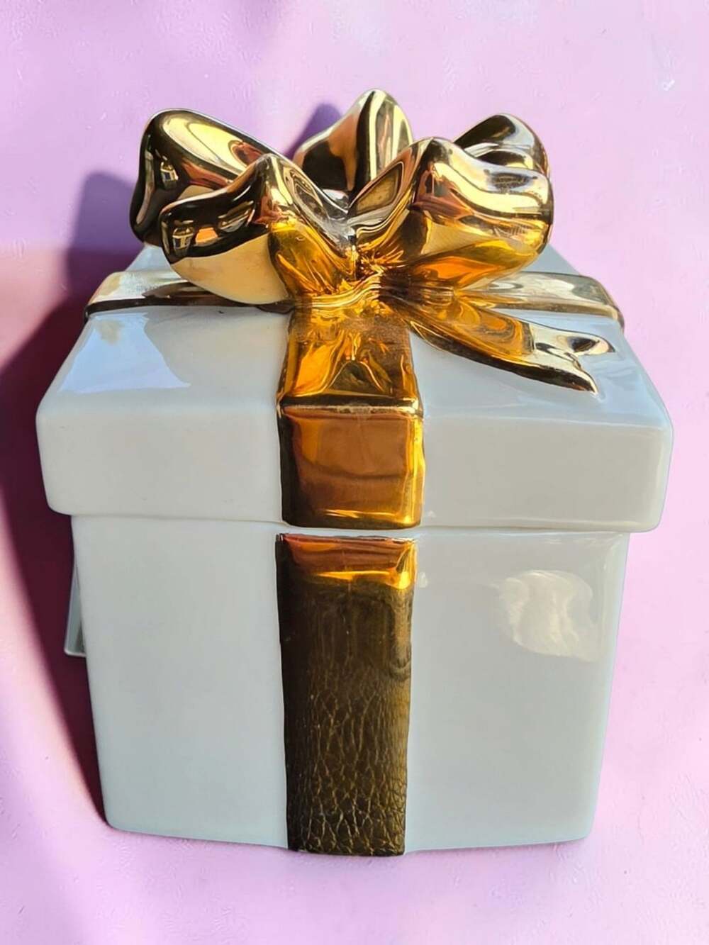 Mikasa Fine Porcelain Holiday Elegance Gift Box Trinket